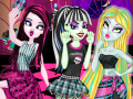 leikur Monster High Vs. Disney Princesses Instagram Challenge 